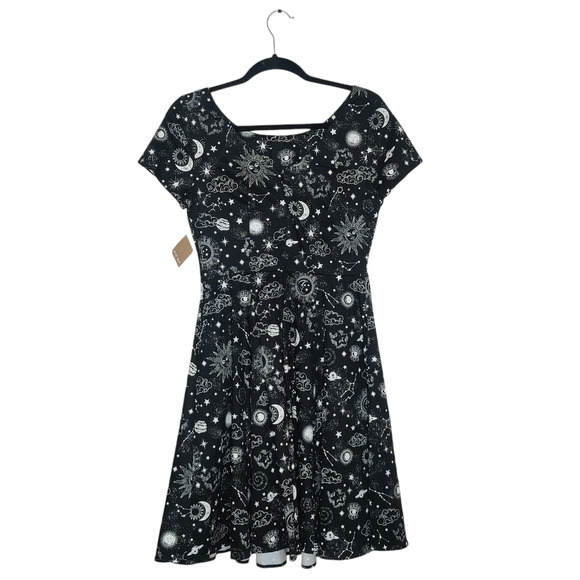 NWT Eva Rose Retro Short Sleeve Fit & Flare Black Witchy Celestial 50s Dress M - Picture 2 of 13